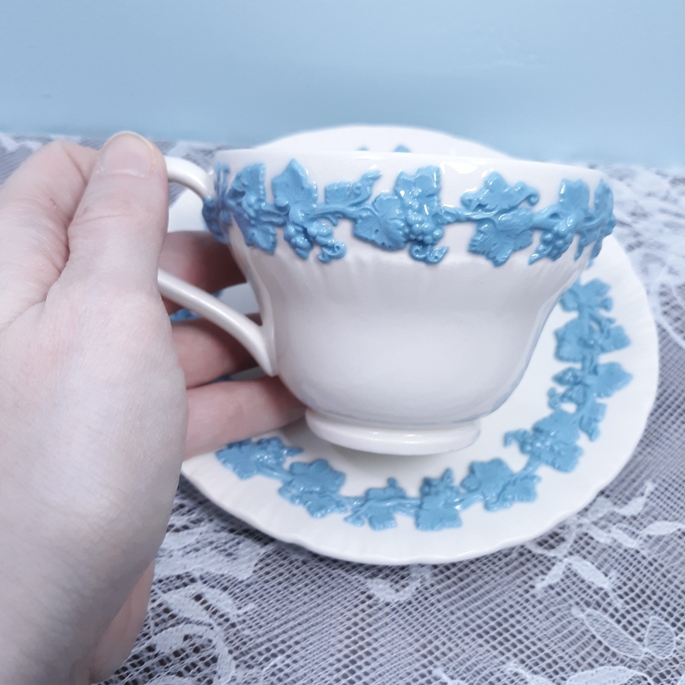 Wedgwood Queensware Lilac Blue Cream Seashell Edge Embossed Grapes Teacup Saucer